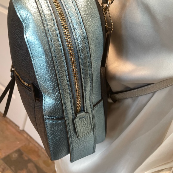 💯 Coach | Midnight/Multi Andi Mini Metallic Backpack - Picture 7 of 11